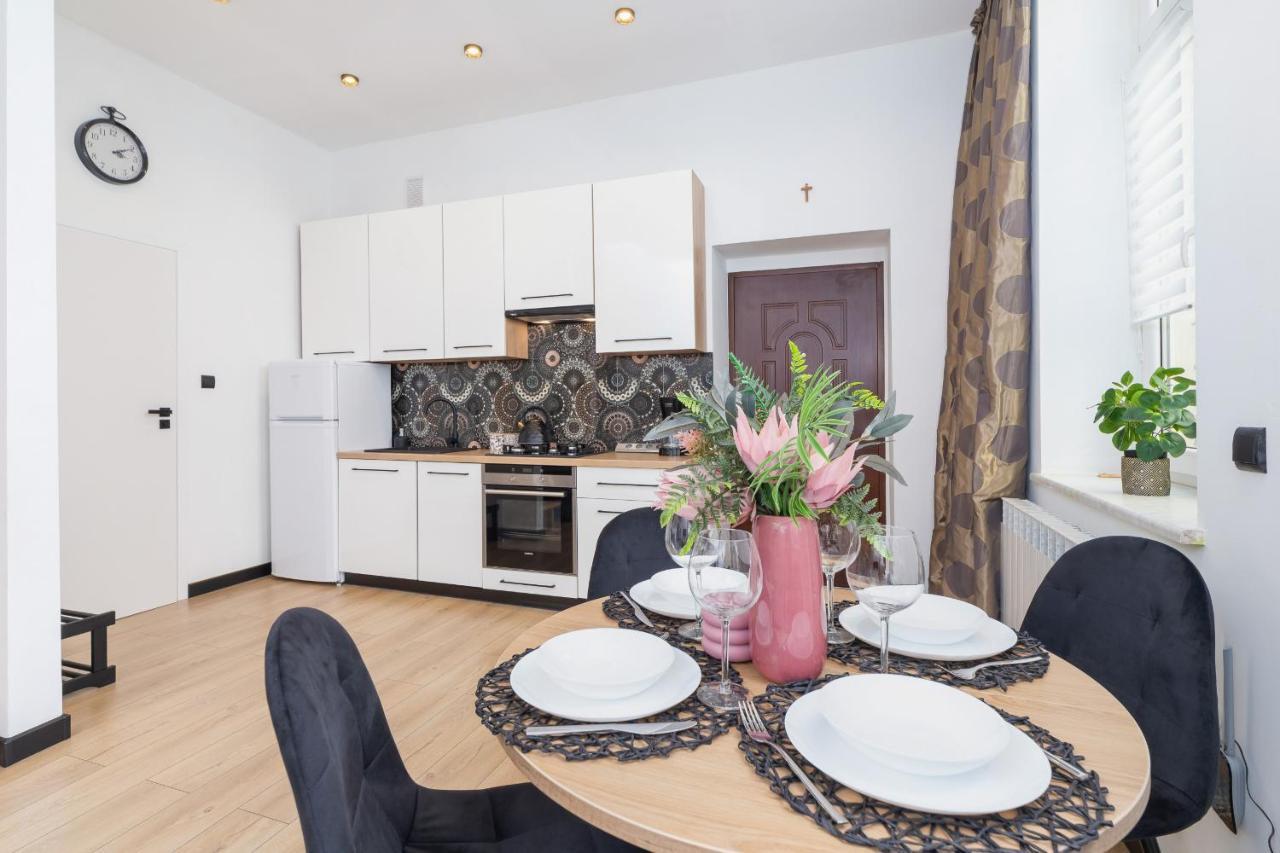 Apartment Arianska Studio With Mezzanine Cracow Center By Renters