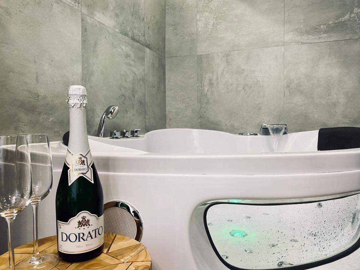 Premium Jacuzzi For Couples, Old Town Krakow
