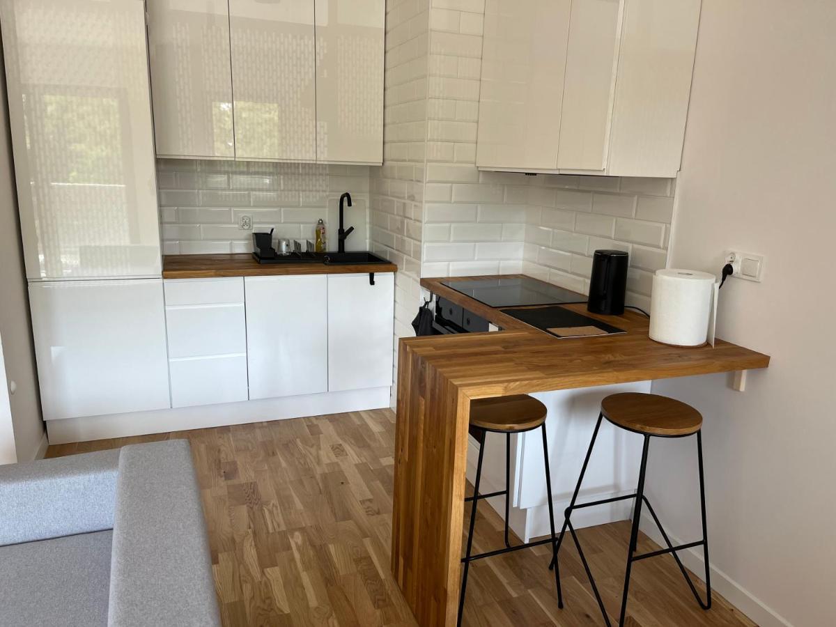 Modern Studio 1.6km From Main Train Station Apartment *