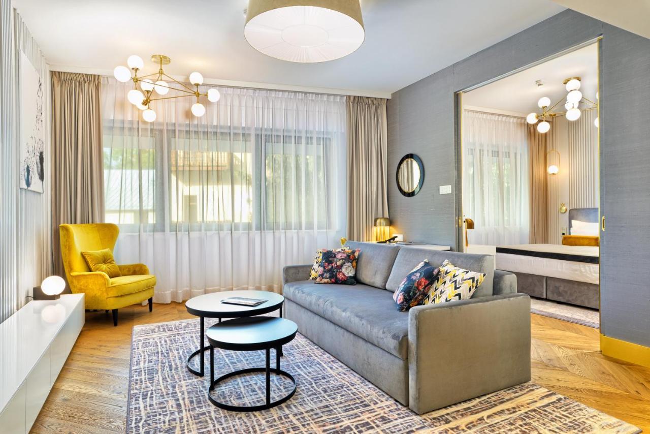 Ferreus Modern Art Deco Hotel 5*
