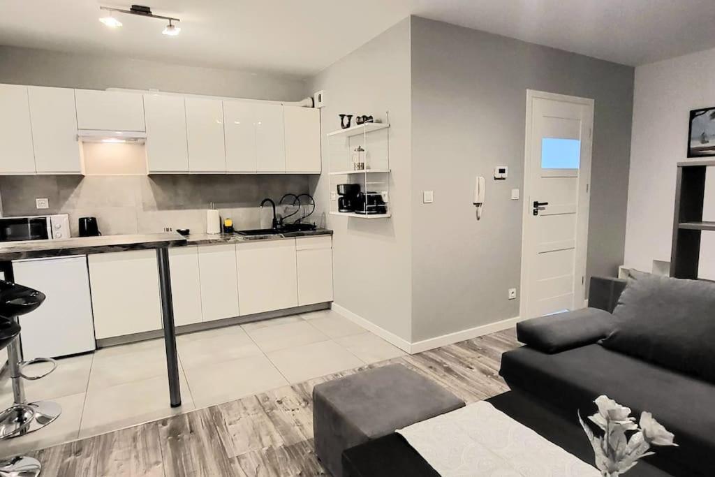 Appartement Modern, Balcony, 5 Os, Down Town