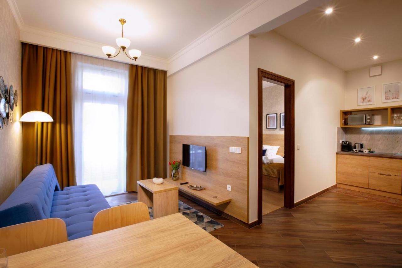 Portal House Aparthotel