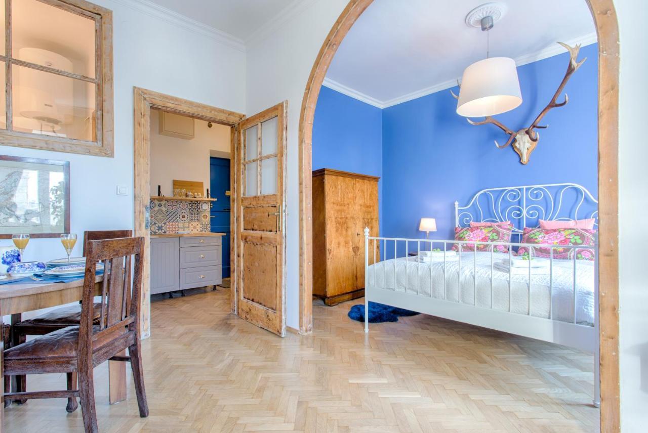 Apartment Tyzenhauz Economy *