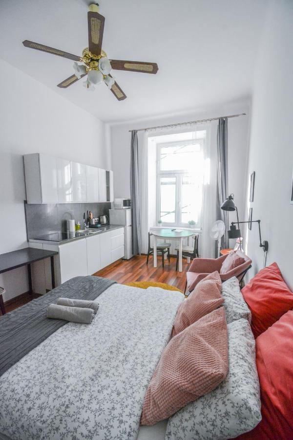 Lion - Laba Apartment *