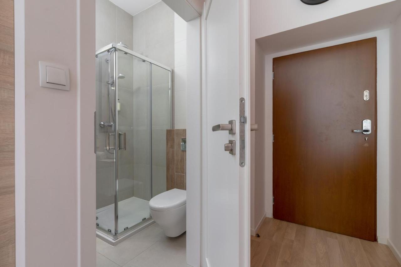 Apartment Beautiful Dietla By Renters