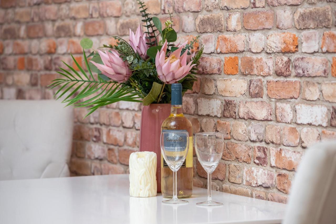 Apartment Beautiful Dietla By Renters