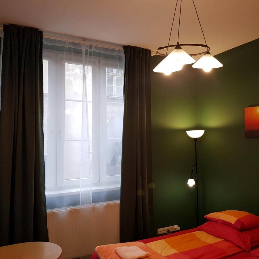 Euro-room *