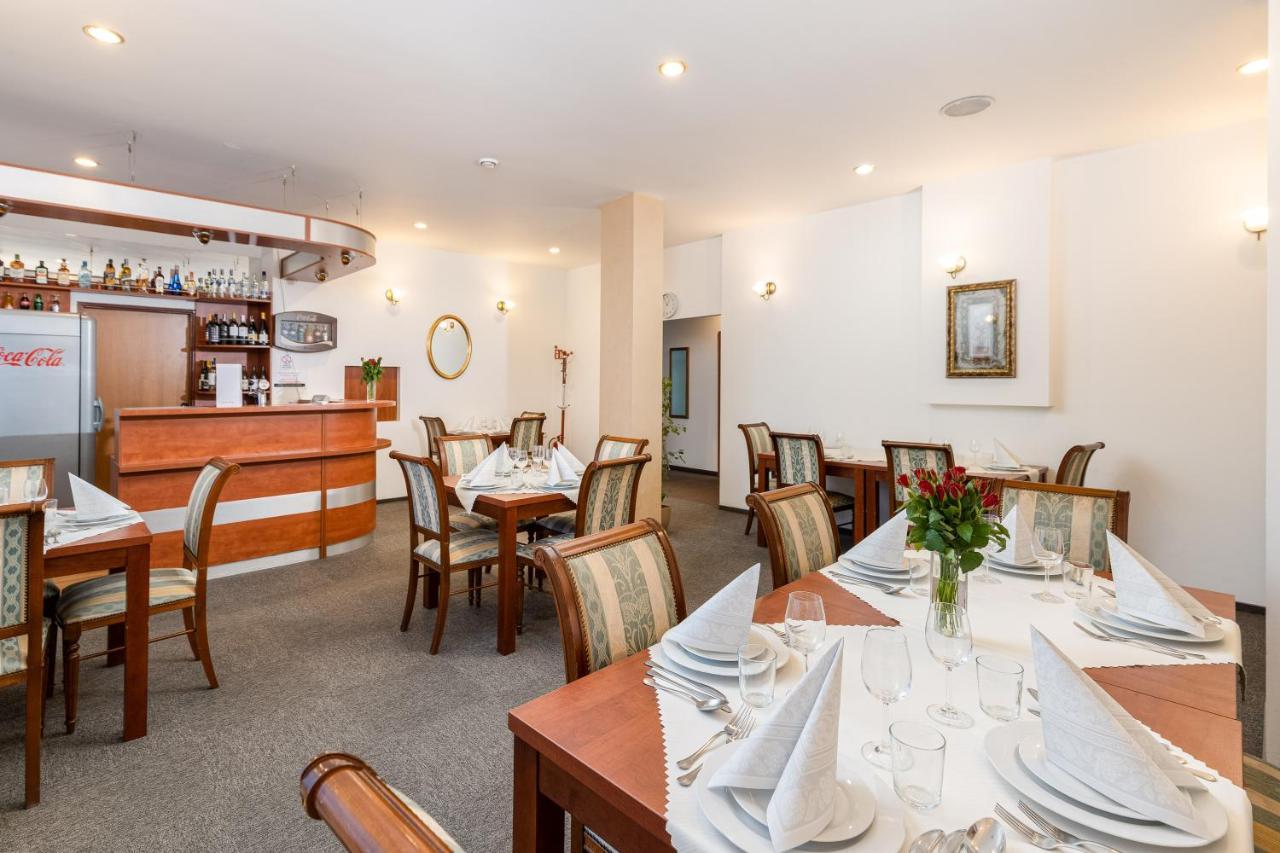 Hotel Artur 3*