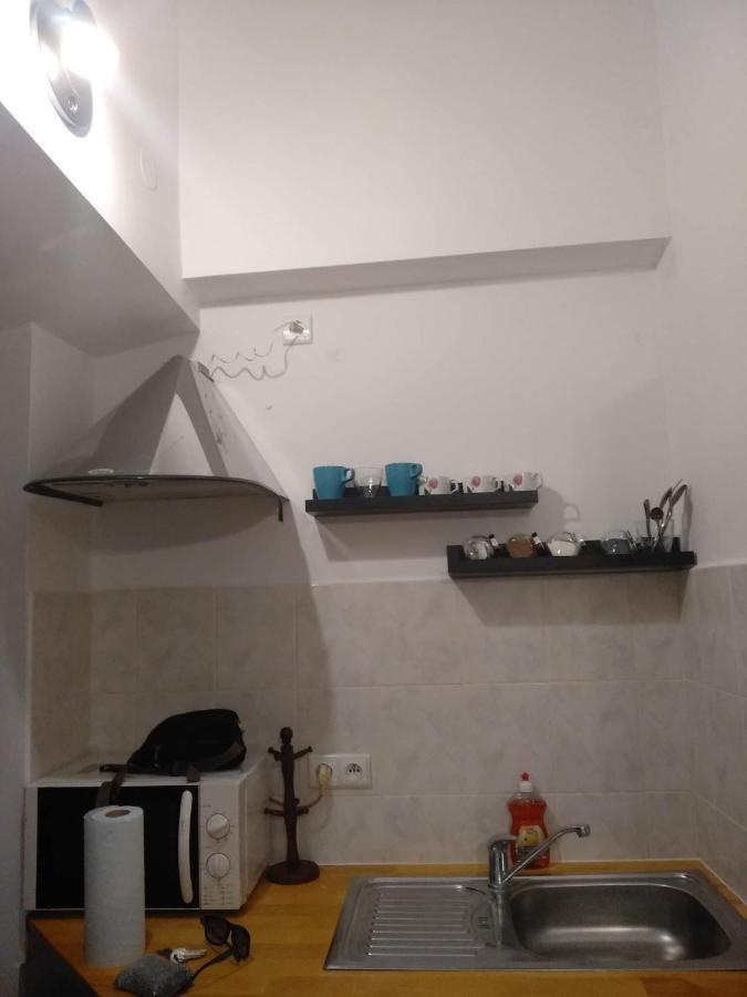 Space Apartment *