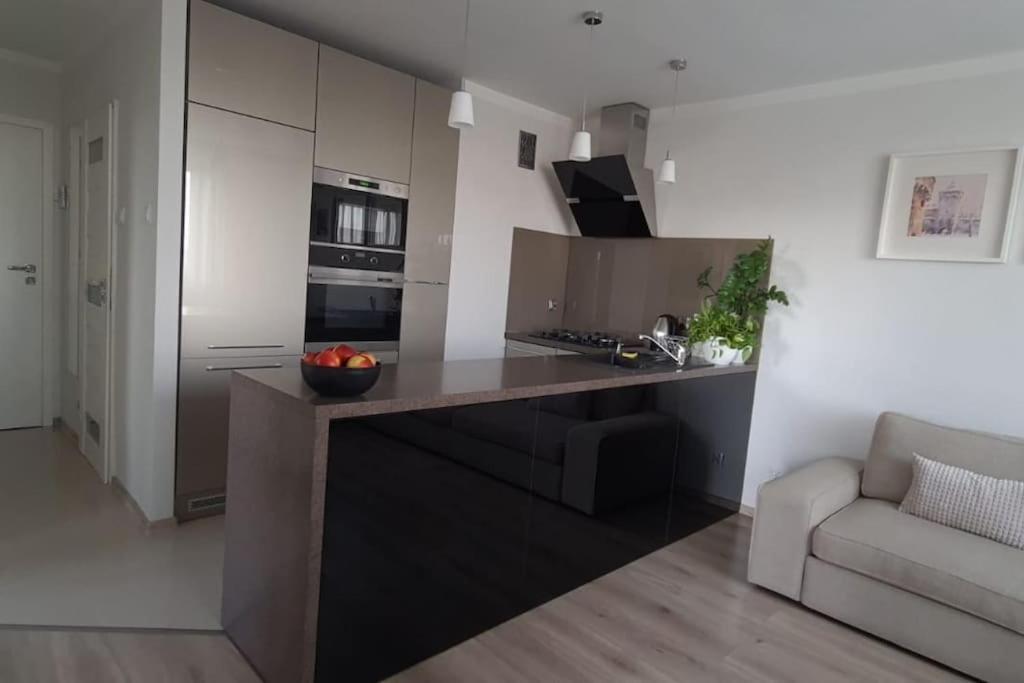 Uroczy, Jasny Apartament Oraz Bezplatny Parking! Apartamento Cracóvia