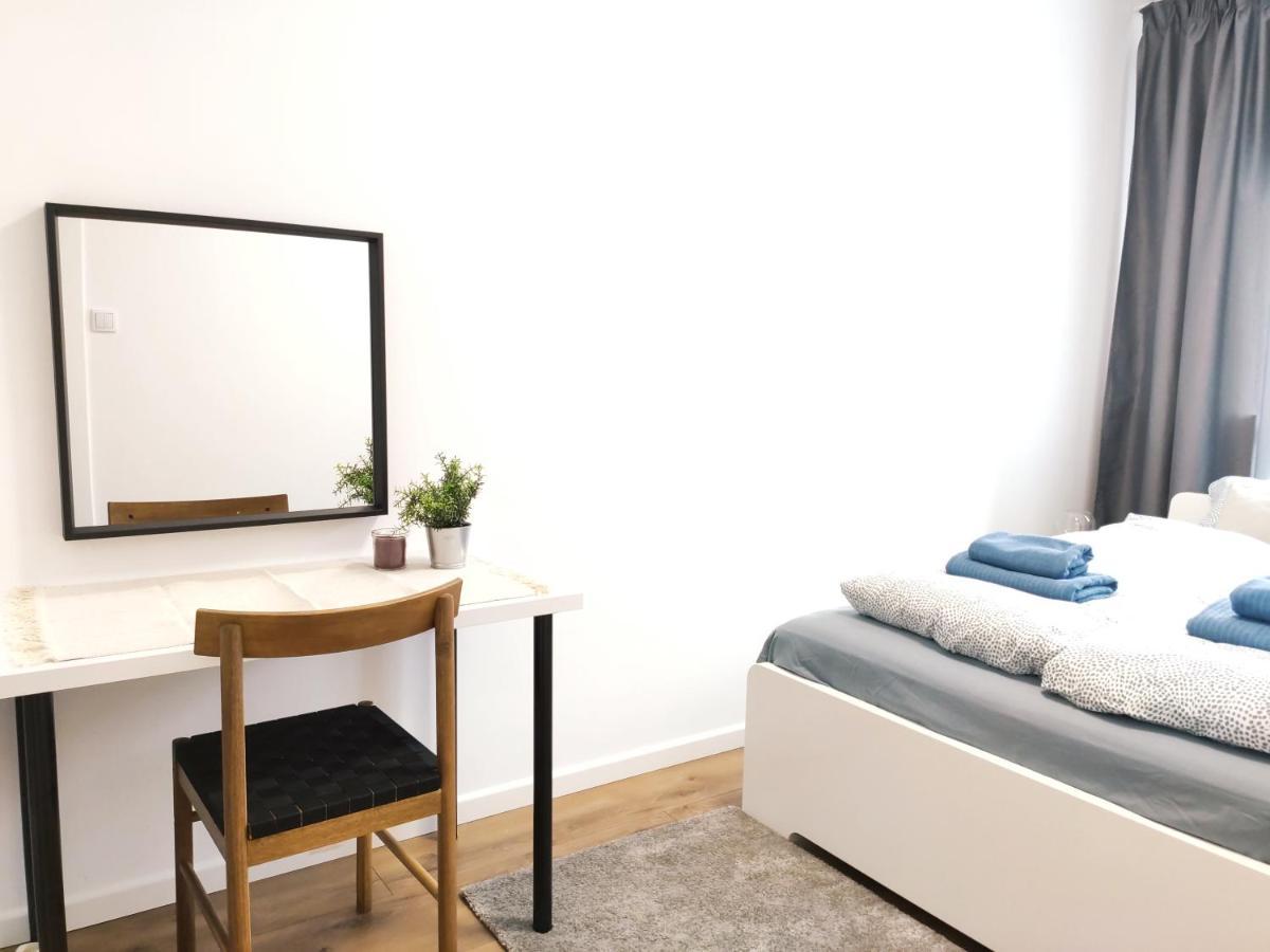 Mogilska 120d By Homeprime Apartment