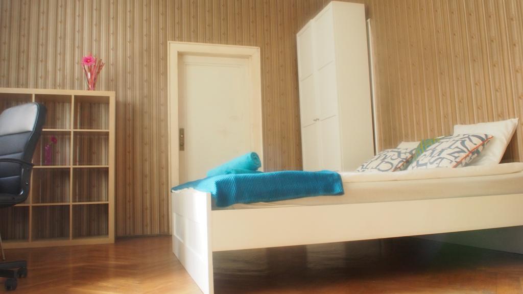 Color Aparthotel 2*