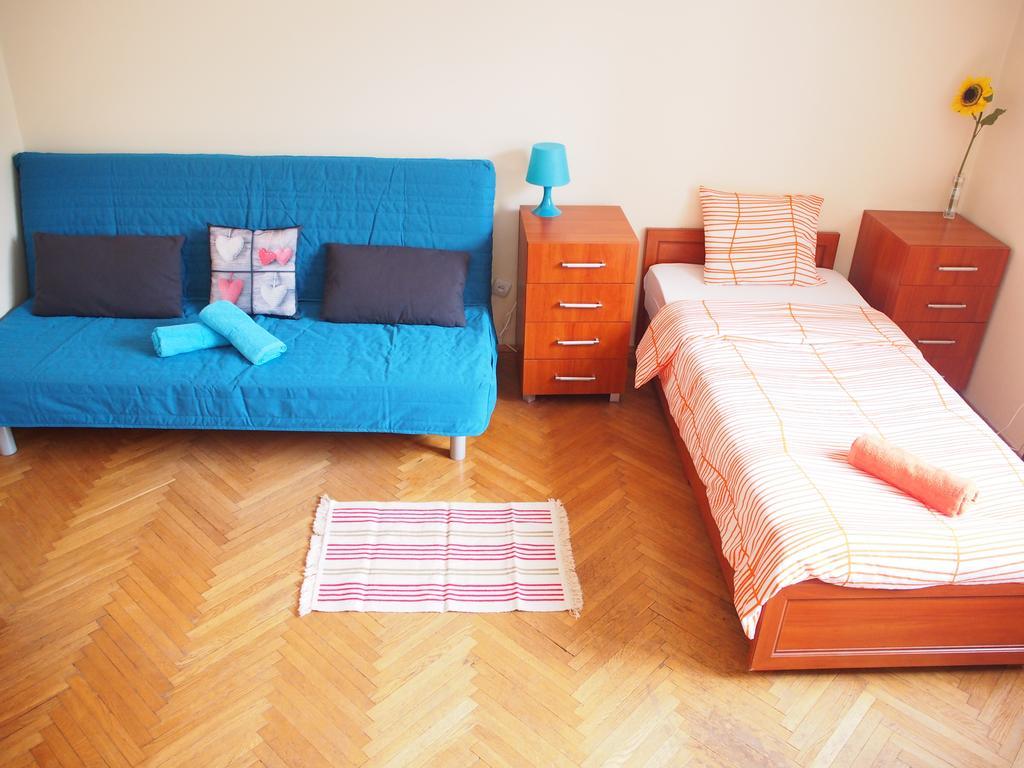 Aparthotel Color 2*