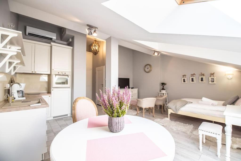 Apartament O Wysokim Standardzie W Centrum Miasta Apartment *