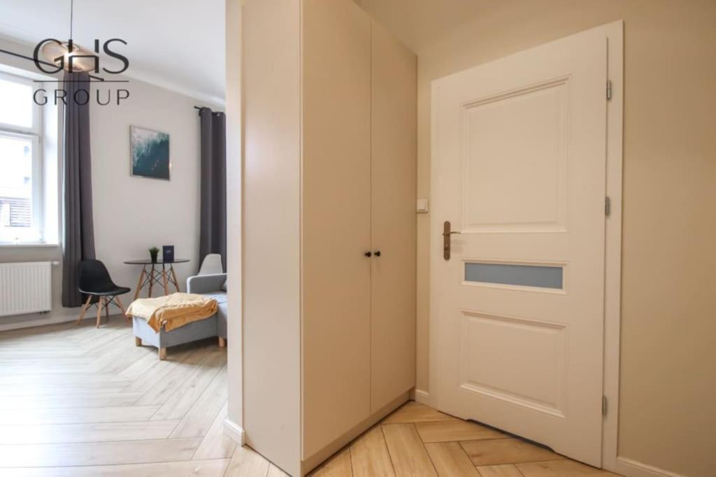 Piekny W Zabytkowej Kamienicy Apartament
