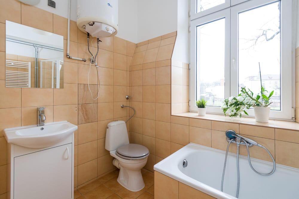 In The Heart Of ! 2 Apartment *
