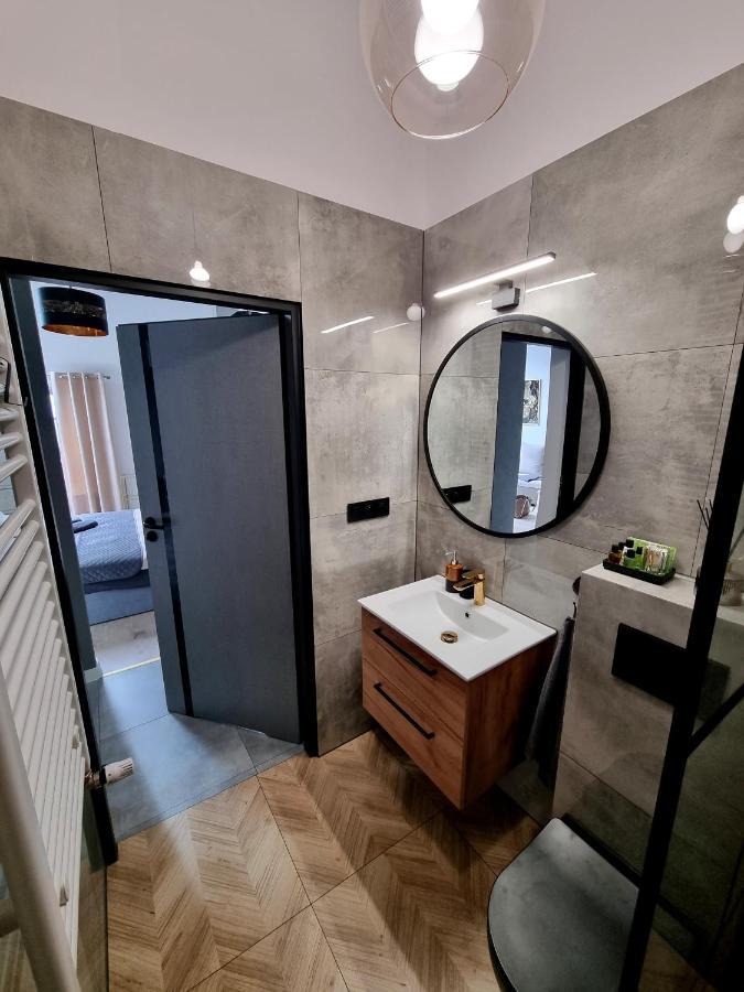Miodowa Street Parking Free Appartement Krakau