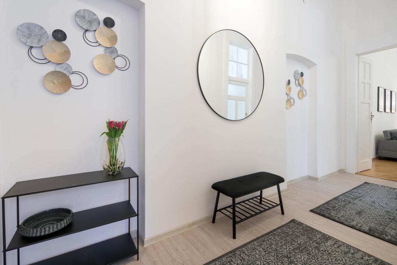 Wawelove Pilsudskiego - 3 Bedroom Apt. With Balcony And Free Parking! *
