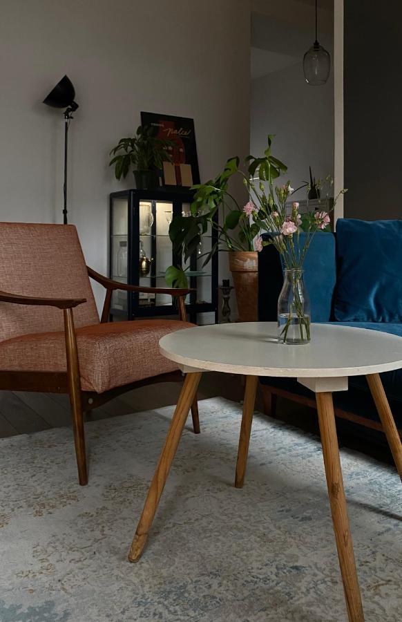Apartment D7 *
