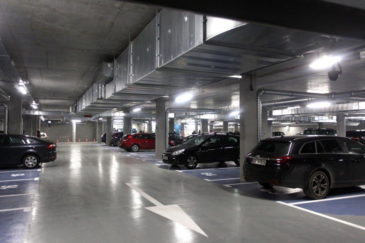 Apartment Wawelove Pilsudskiego - 3 Bedroom Apt. With Balcony And Free Parking!