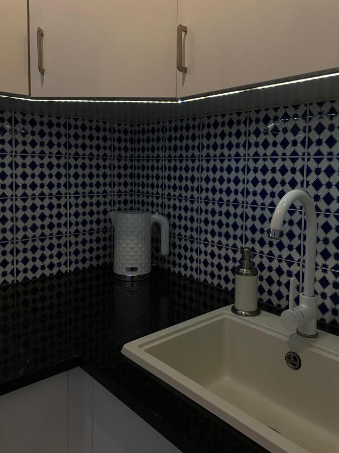 Apartment D7 *
