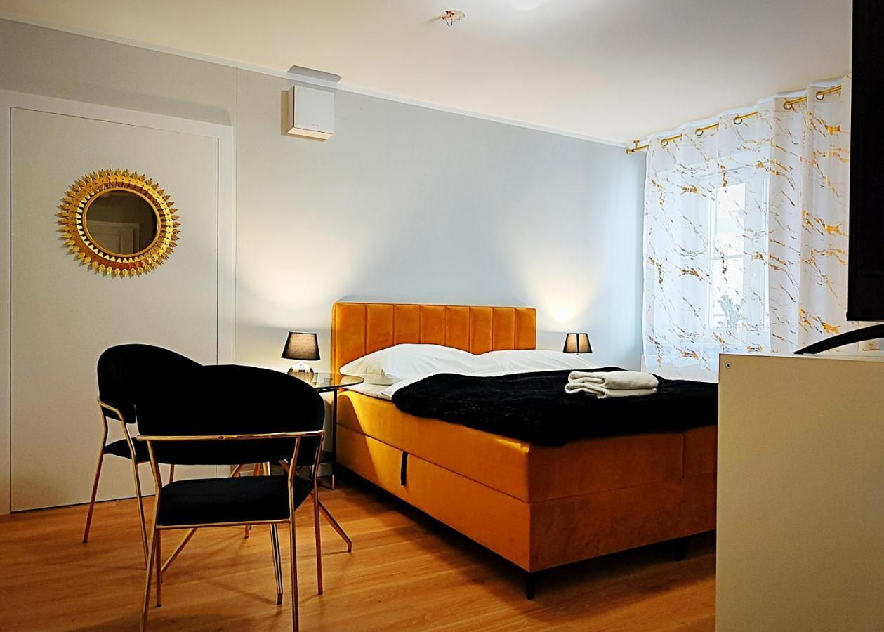 Hugo Star Appartement *
