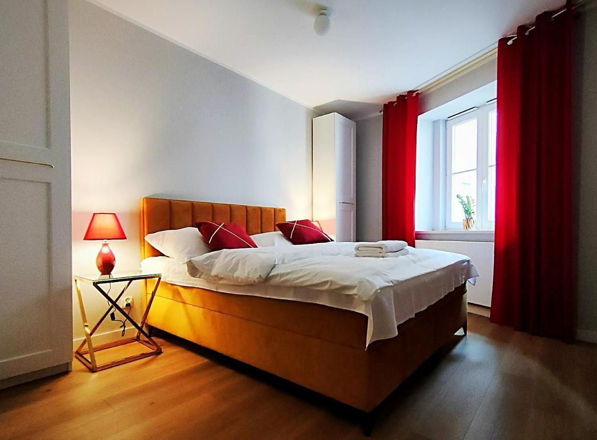 Hugo Star Appartement *