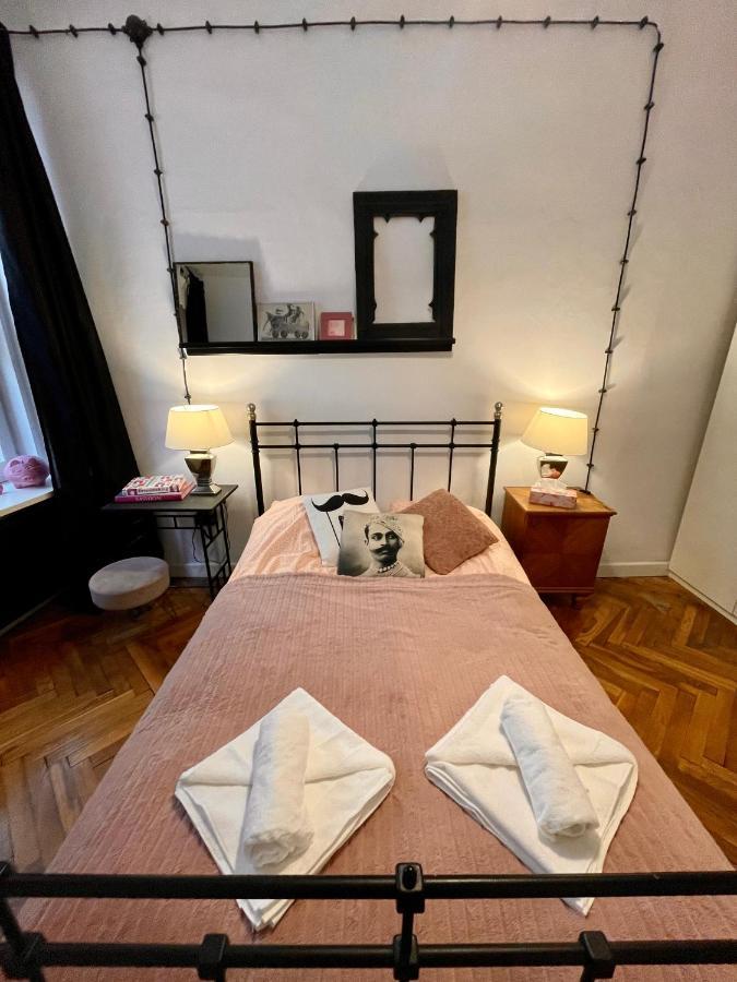 The Royal Route Art Apartment *