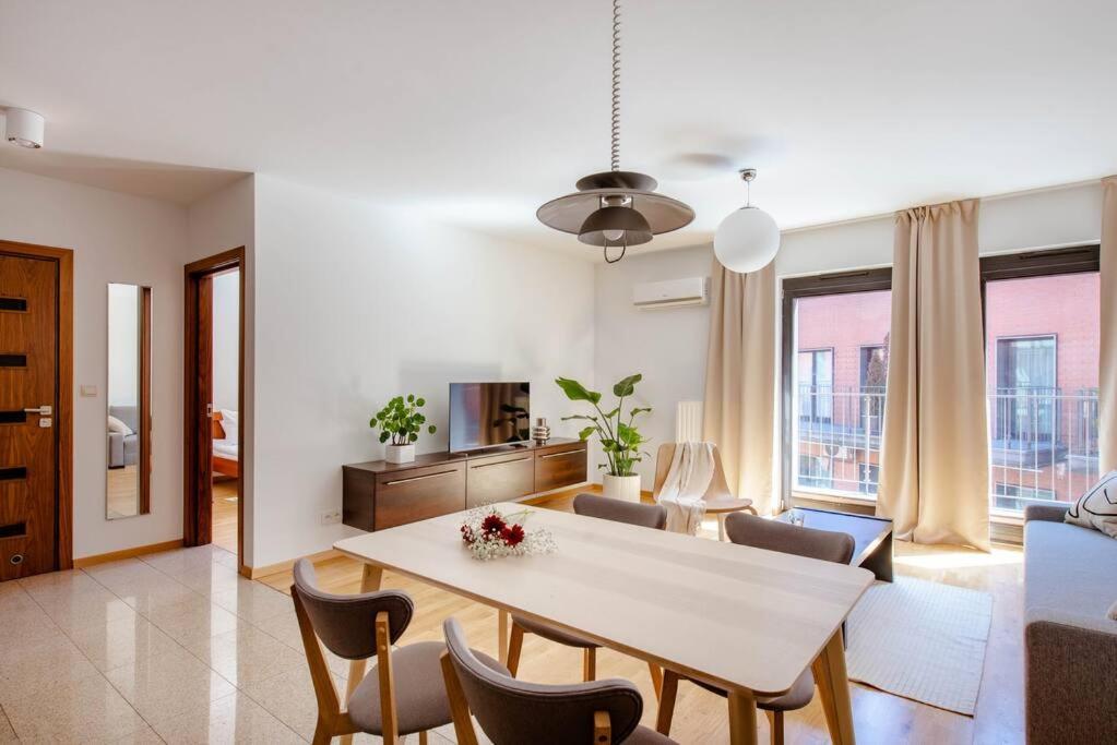 Apartamento Wygodny Przy Dworcu *