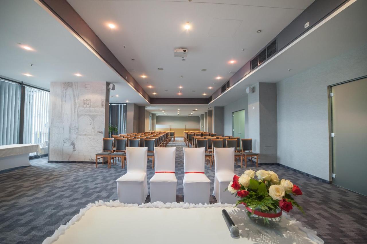 Hotel Premier 2