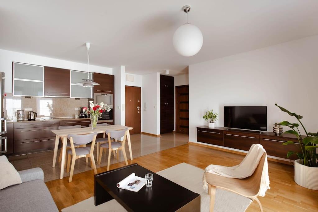 Apartamento Wygodny Przy Dworcu Cracóvia