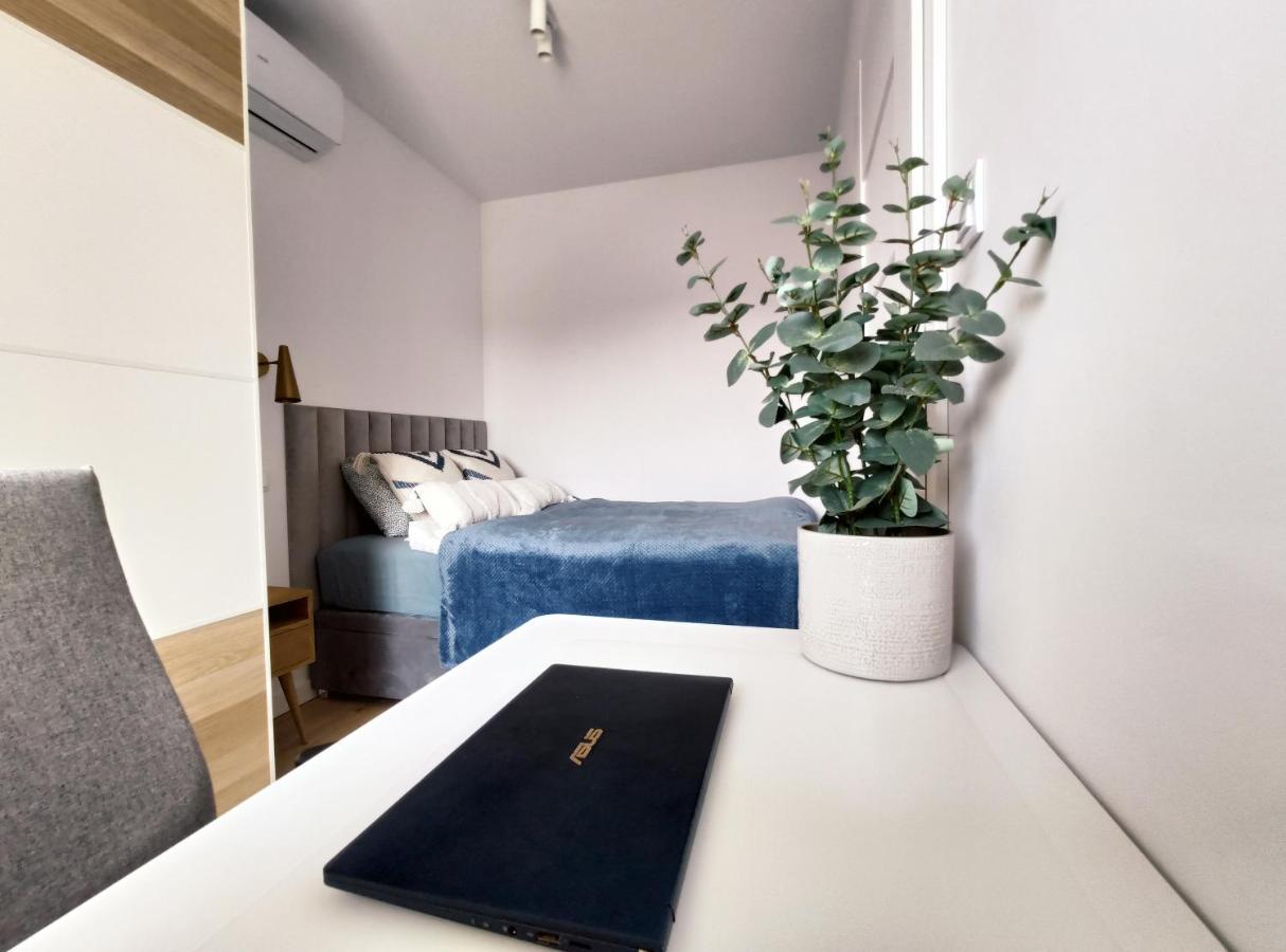 Mogilska 120d By Homeprime Apartment