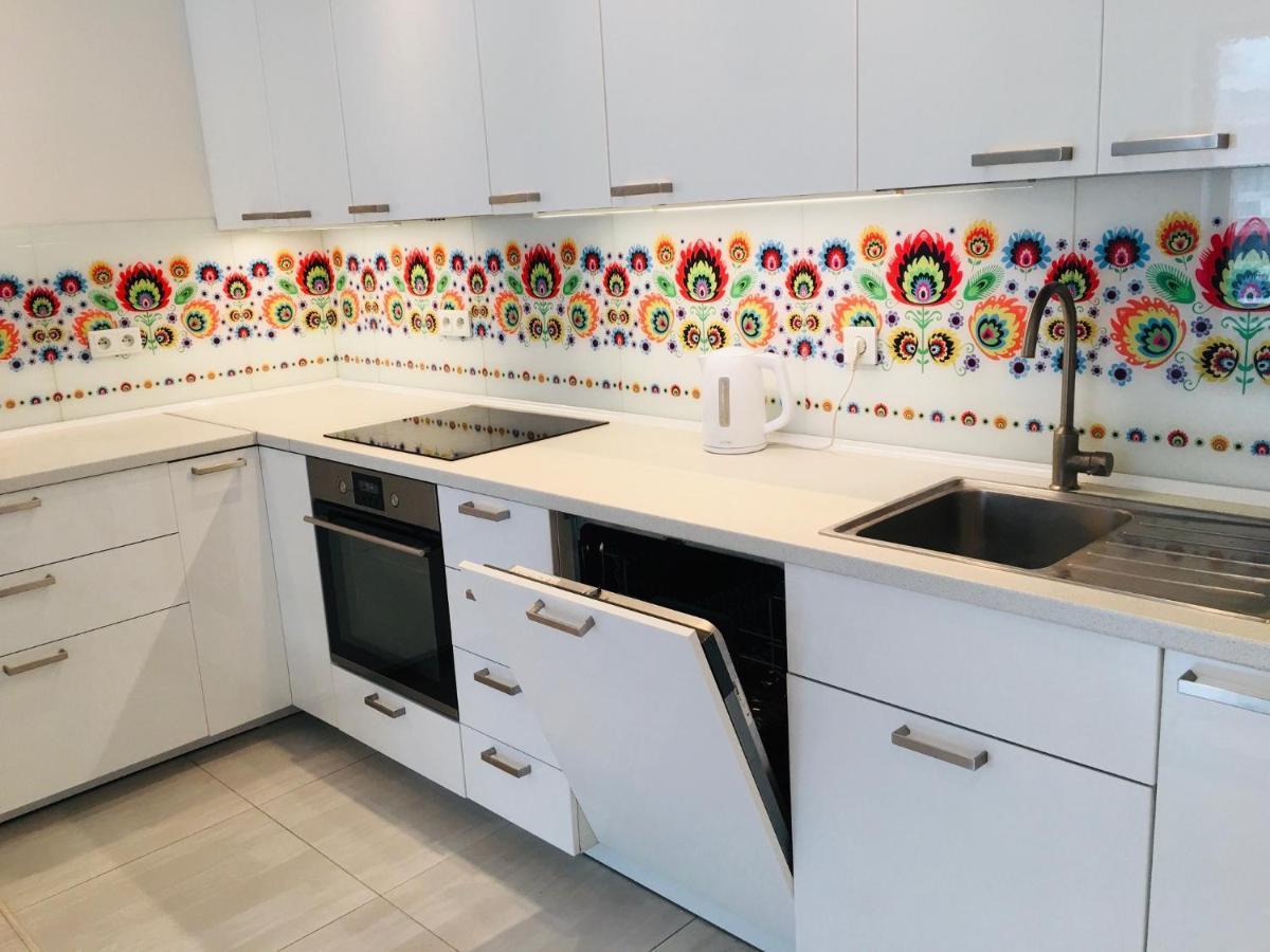 Apartment 3 Aircon With Free Parking, Balcony Walking Distance Old Town
