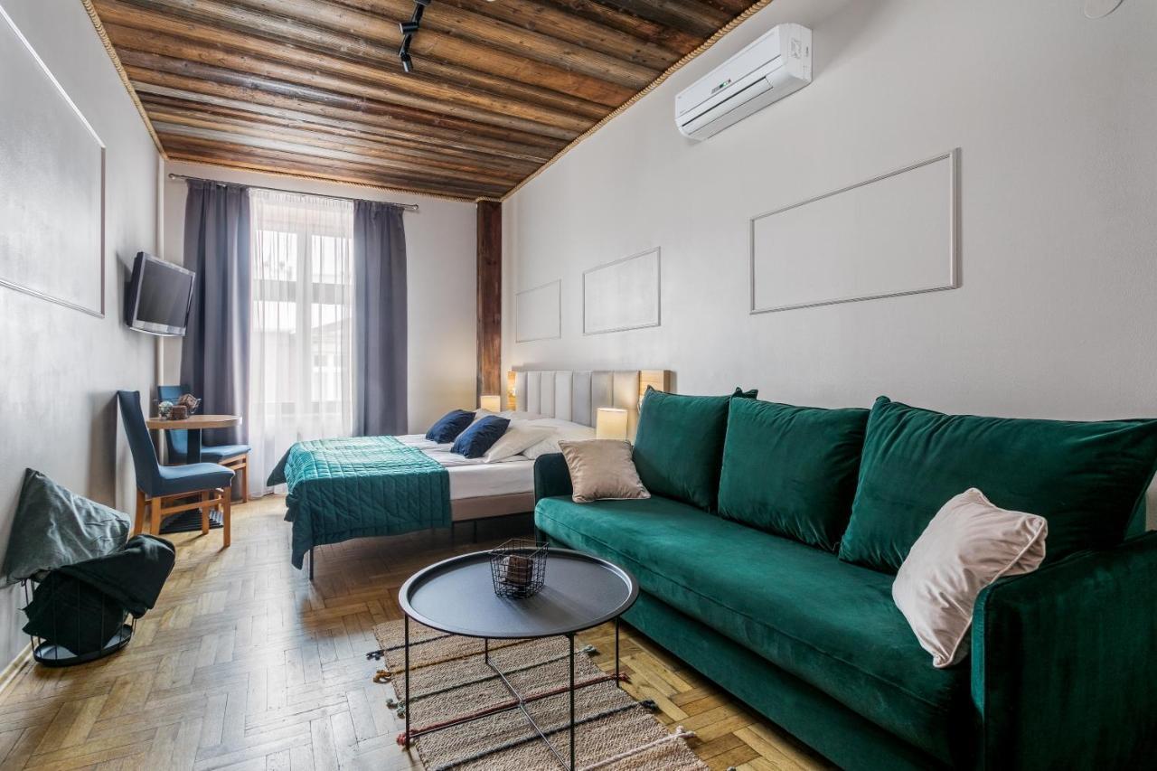 Pergamin Aparthotel 3*