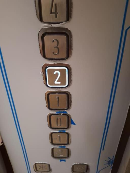 New Funcional Easy High Standard Free Garage Parking Apartament