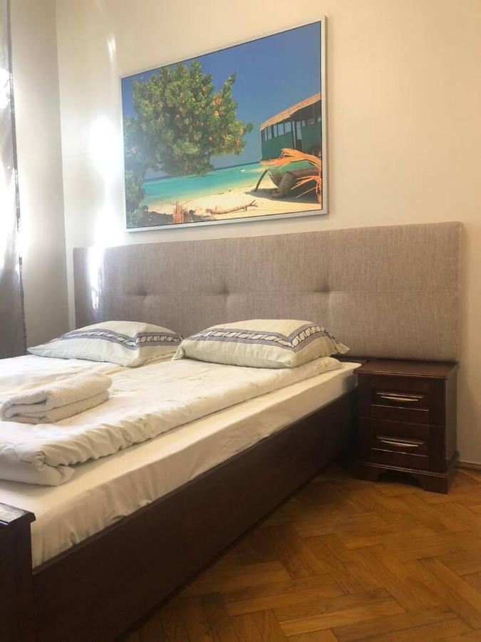 P&j Sw. Krzyza Apartamento Cracóvia