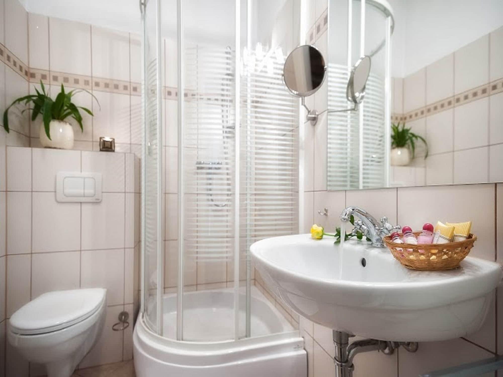 Karmel Hotel 3*