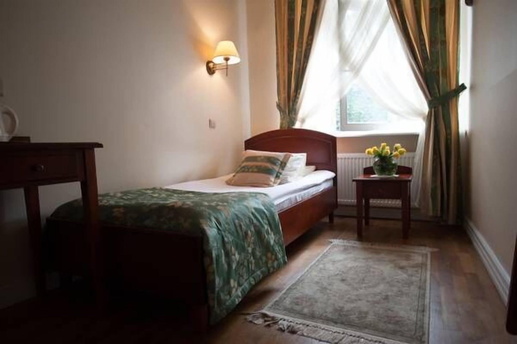 Karmel 3* Krakow