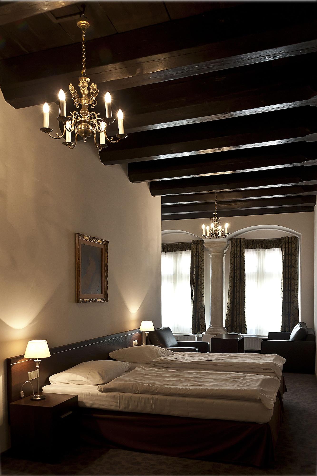 Hotel Rezydent 3*