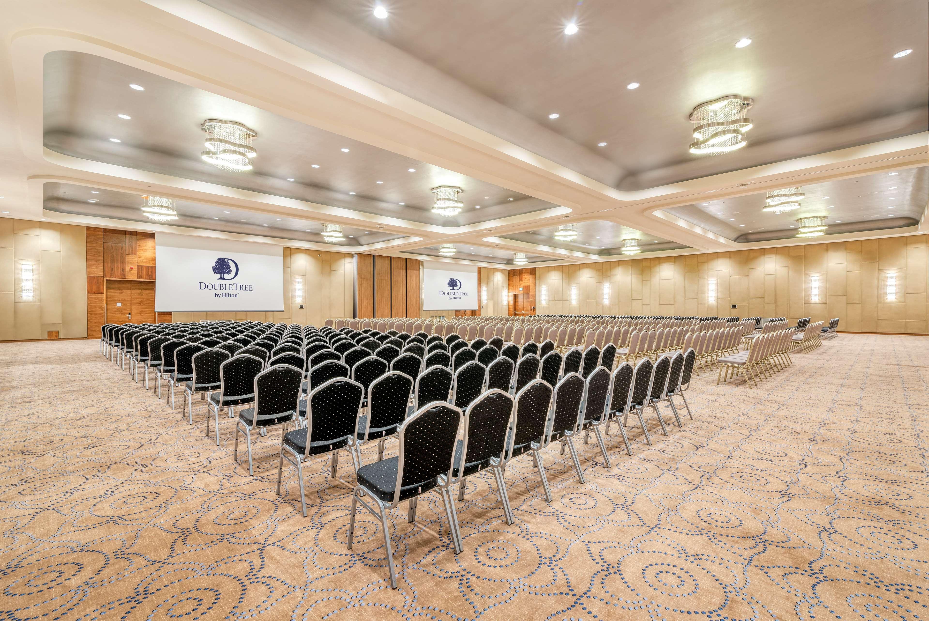 Doubletree By Hilton & Convention Center Hotel 4*