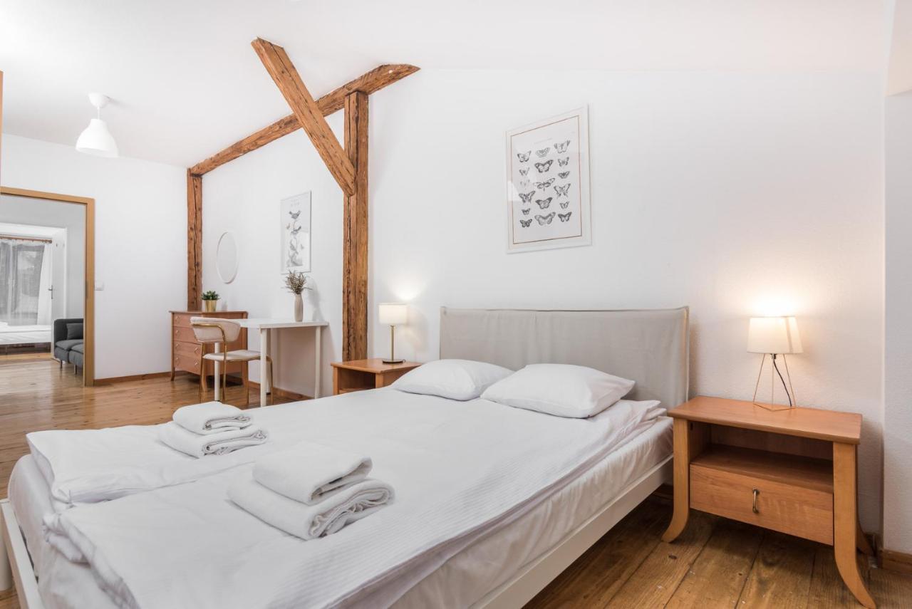 Old Town Loft - 7 Bedroom - By Upstairs Apartament *