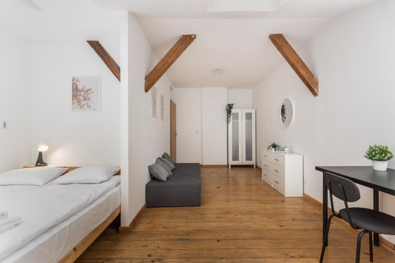 Old Town Loft - 7 Bedroom - By Upstairs * Kraków