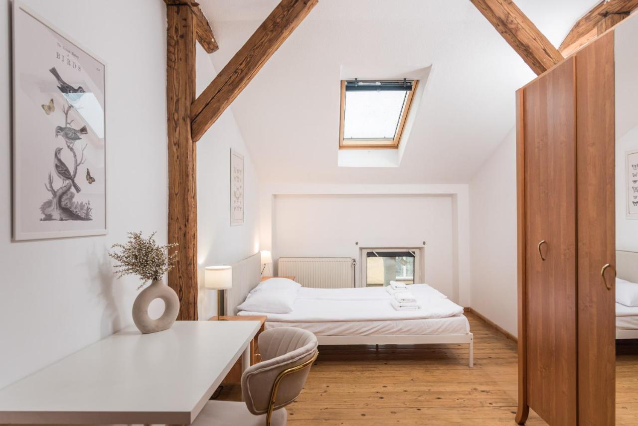 Old Town Loft - 7 Bedroom - By Upstairs Kraków