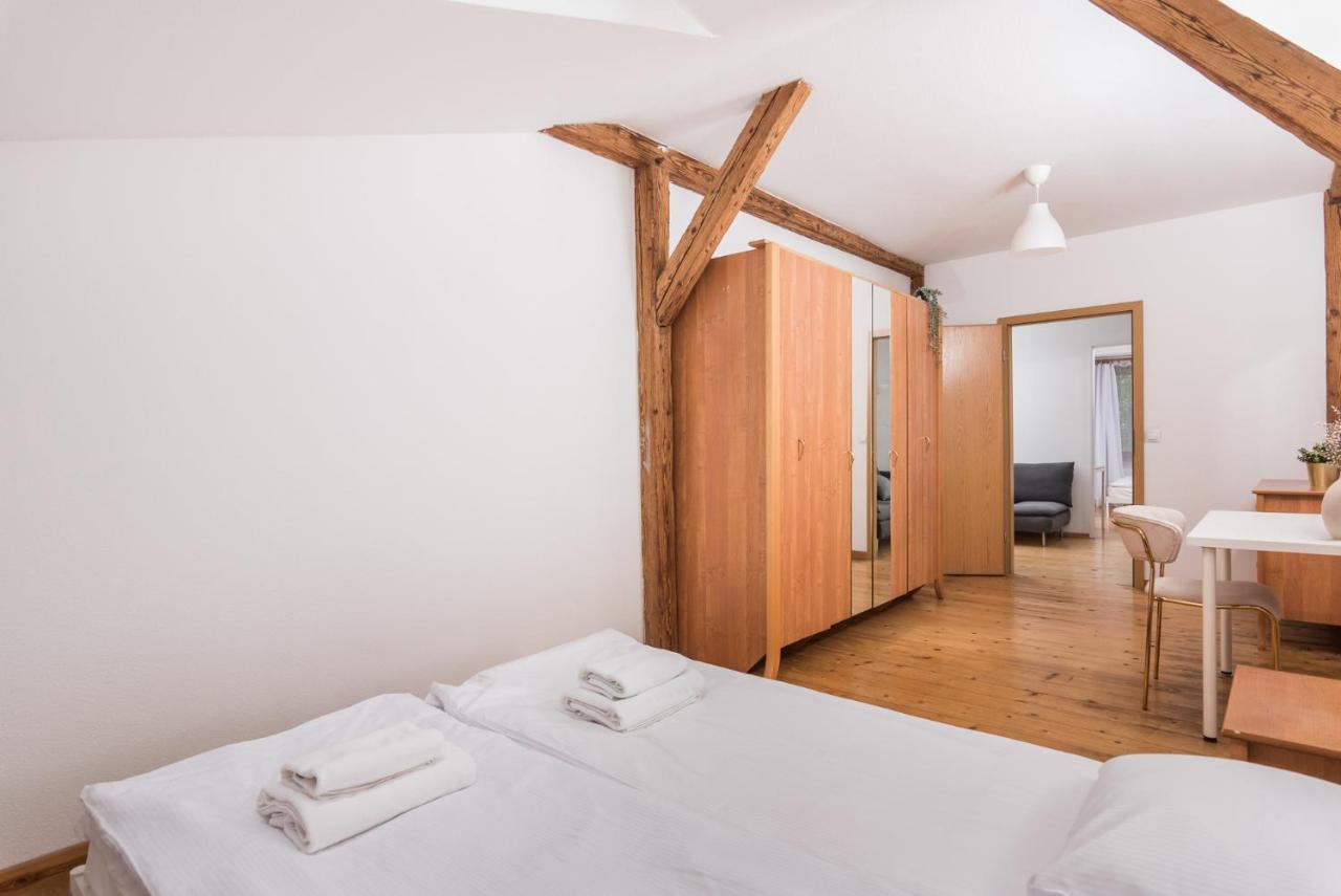 Old Town Loft - 7 Bedroom - By Upstairs Kraków
