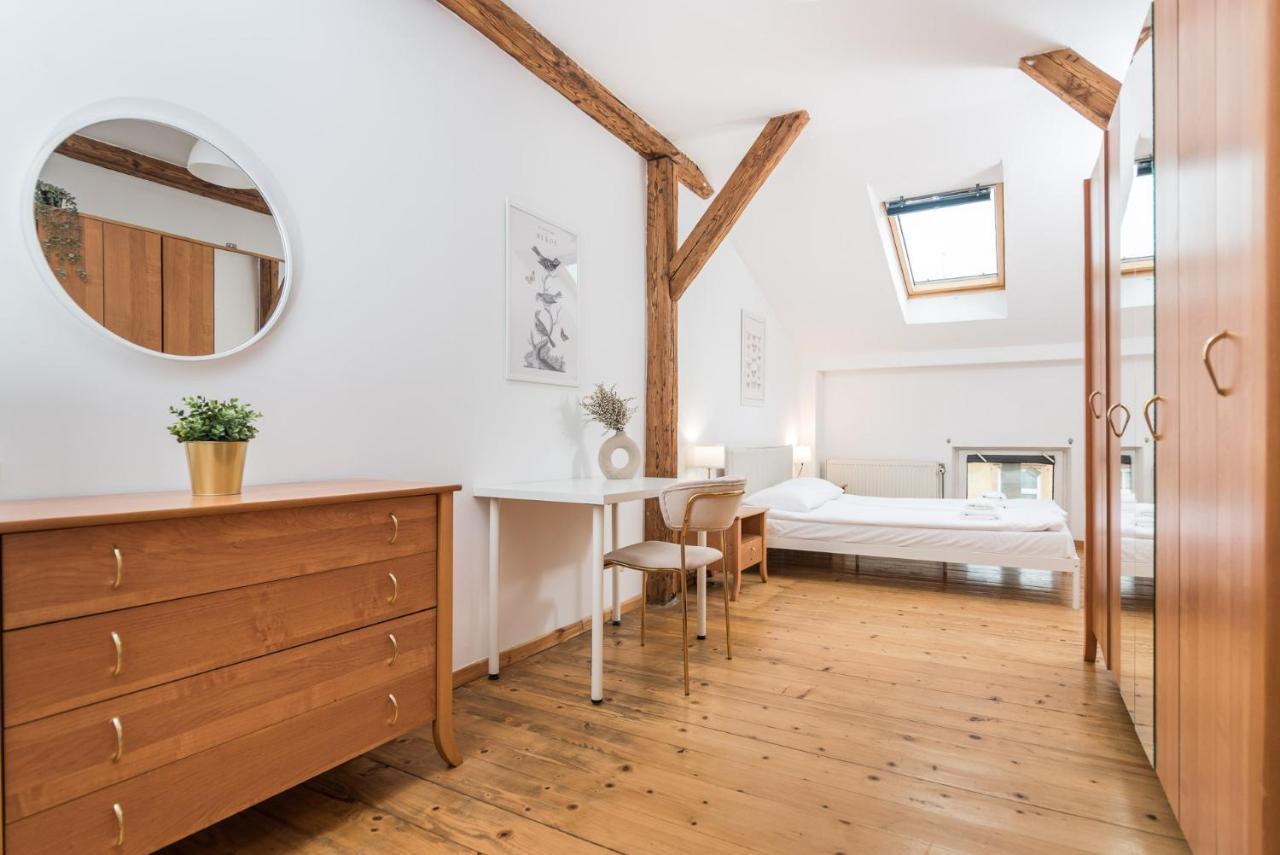 Apartament Old Town Loft - 7 Bedroom - By Upstairs