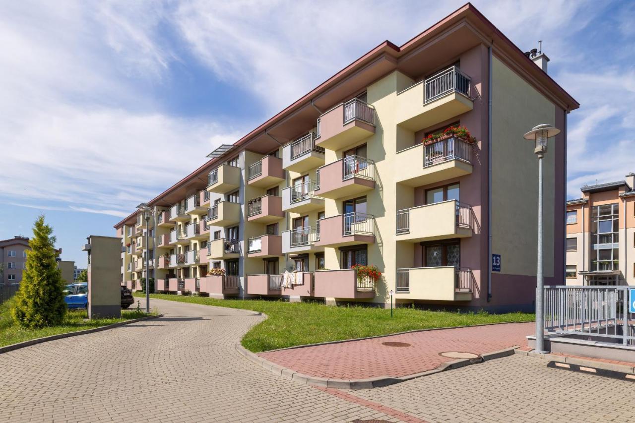 Excellent With Parking & Balcony By Renters