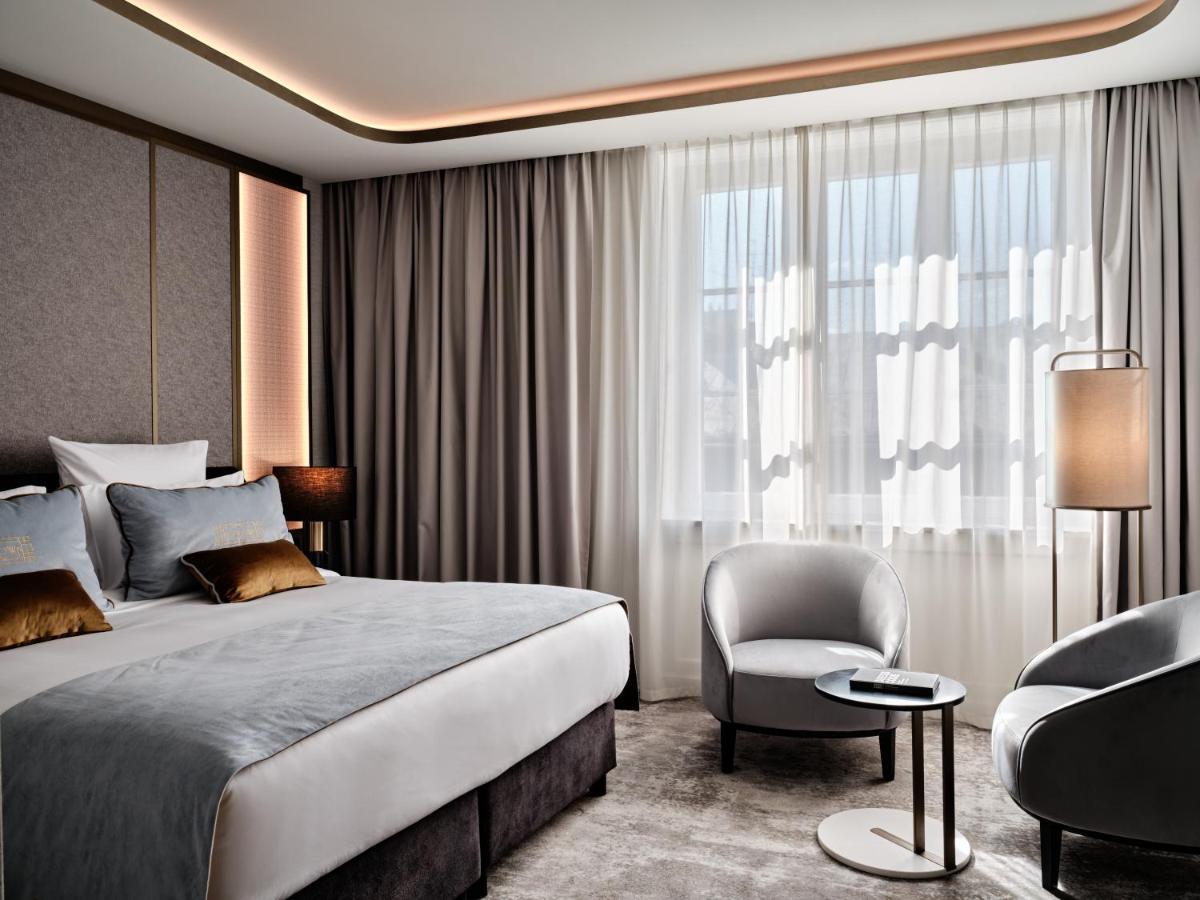 The Crown Center - Handwritten Collection Accor Hotel 4*