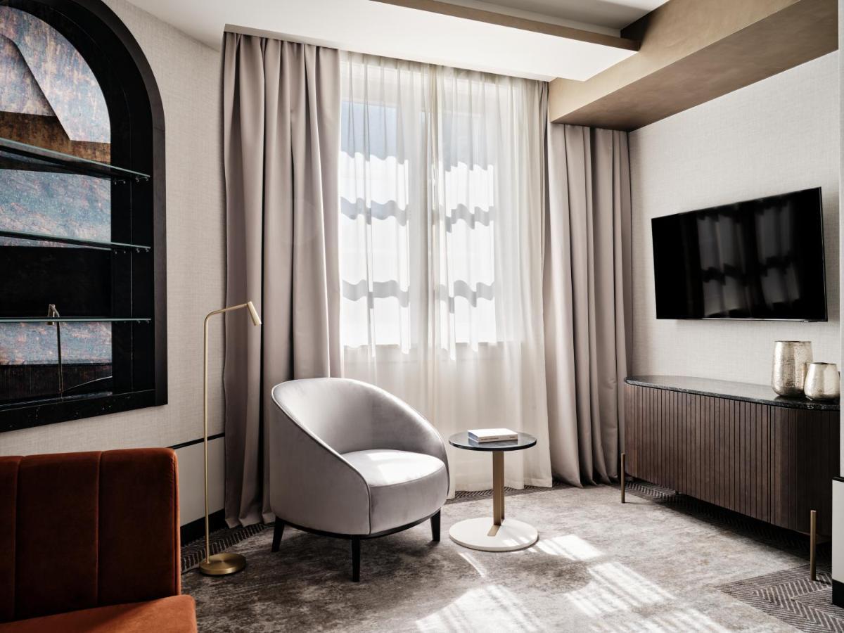 The Crown Center - Handwritten Collection Accor Hotel 4*