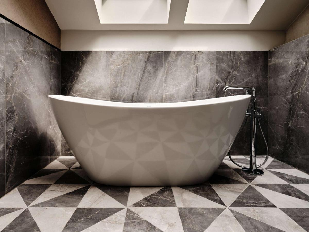 The Crown Center - Handwritten Collection Accor Hotel 4*