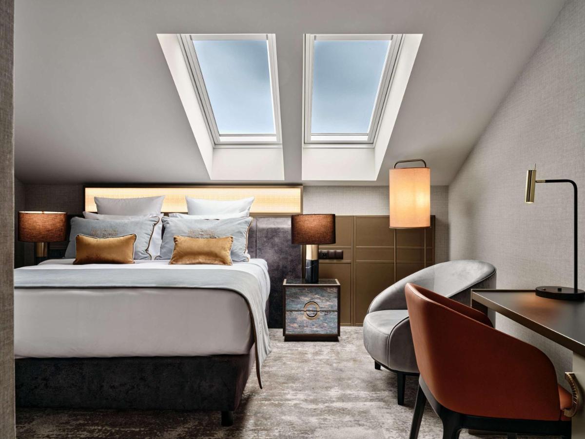 The Crown Center - Handwritten Collection Accor Krakau